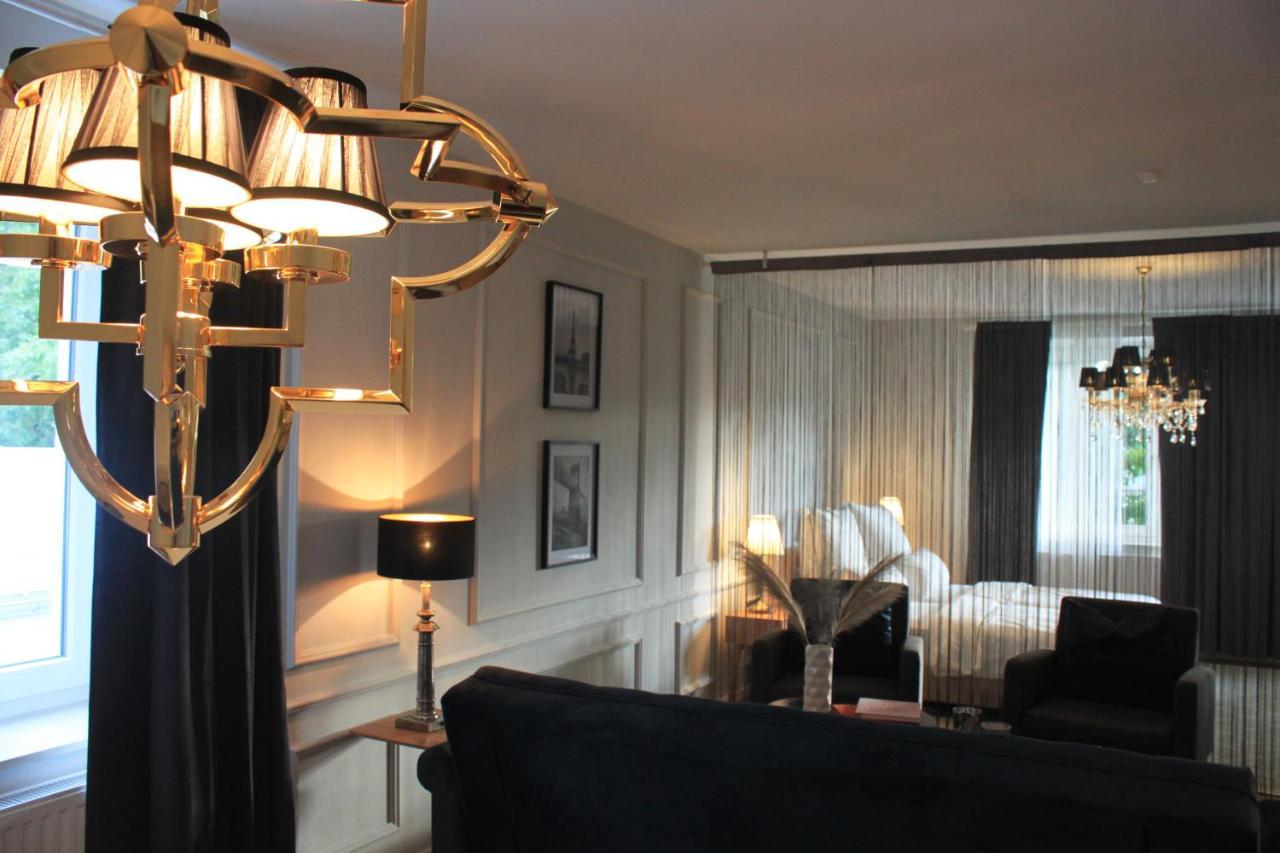 R B Apartment Am Airport Hamburg - 1-4 Personen - Kueche - Smart Tv - Waschmaschine - Perfekt Fuer Geschaeftsreisende Oder Familien Εξωτερικό φωτογραφία