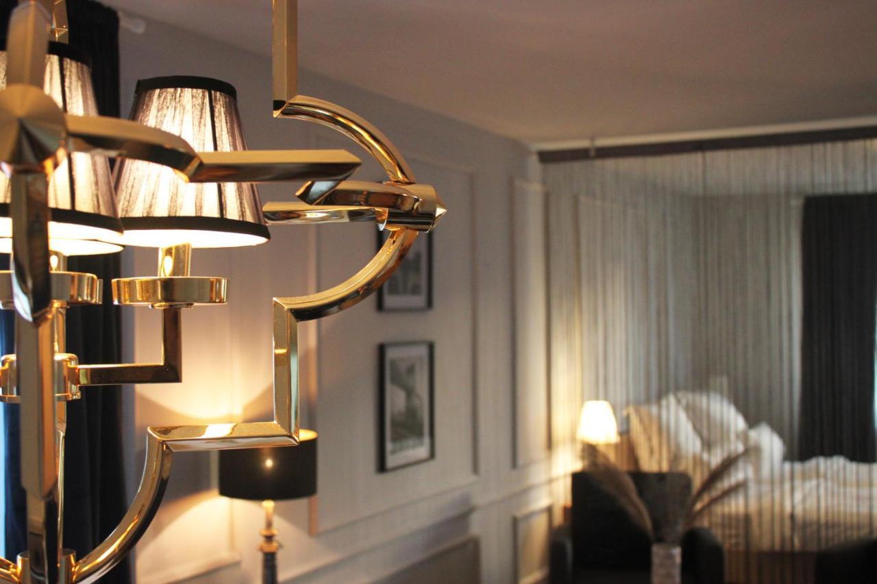 R B Apartment Am Airport Hamburg - 1-4 Personen - Kueche - Smart Tv - Waschmaschine - Perfekt Fuer Geschaeftsreisende Oder Familien Εξωτερικό φωτογραφία