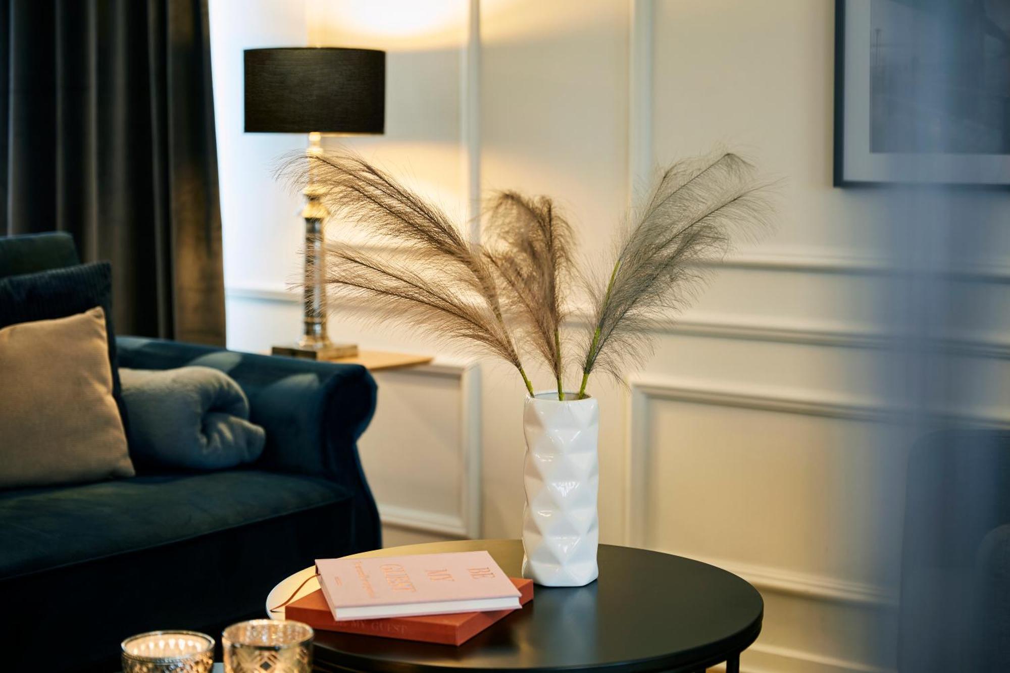 R B Apartment Am Airport Hamburg - 1-4 Personen - Kueche - Smart Tv - Waschmaschine - Perfekt Fuer Geschaeftsreisende Oder Familien Εξωτερικό φωτογραφία